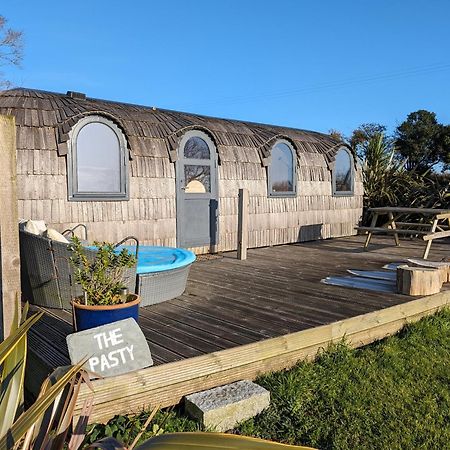 The Pasty - Lydcott Glamping Lägenhet Looe Exteriör bild